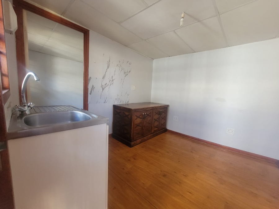 To Let 2 Bedroom Property for Rent in Ruyterwacht Western Cape